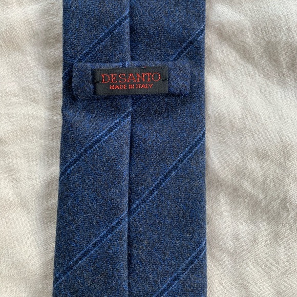 Blue wool-cashmere blend necktie - Picture 2 of 4